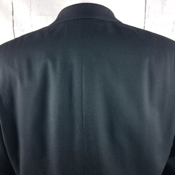 Izod 46R 2 Button Black Pinstripe Suit Blazer Jacket - Picture 6 of 10